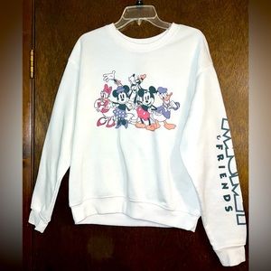 ♥️Mickey & Friends Sweatshirt♥️